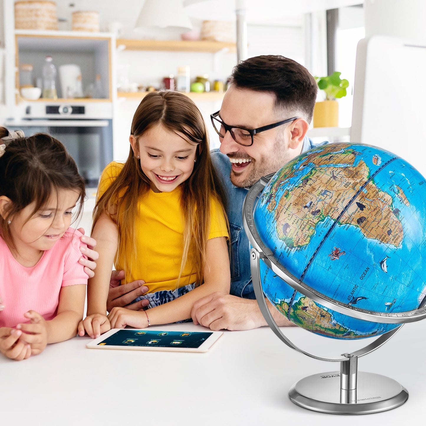 VEVOR Educational Globe For Kids, Interactive AR World Globe With AR Golden Globe APP LED Night Lighting , STEM Toy Gifts For Kids Compatible With Android Or IOS Devices